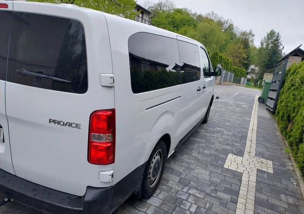 Toyota ProAce cena 115620 przebieg: 77000, rok produkcji 2021 z Grybów małe 106